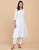 White Cotton Embroidered Slim Fit Long Kurta White Cotton Embroidered Slim Fit Long Kurta